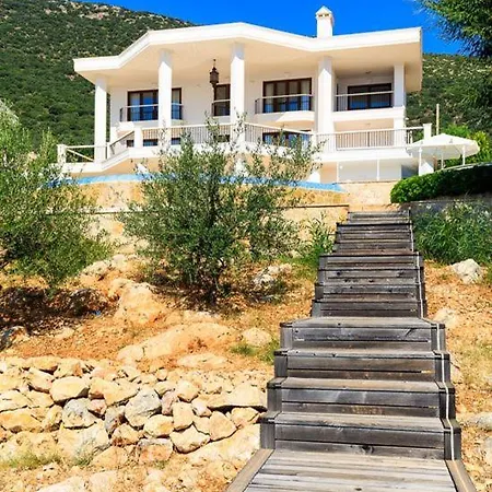 Villa Guney *